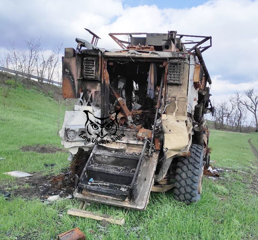  :  International MaxxPro,     
