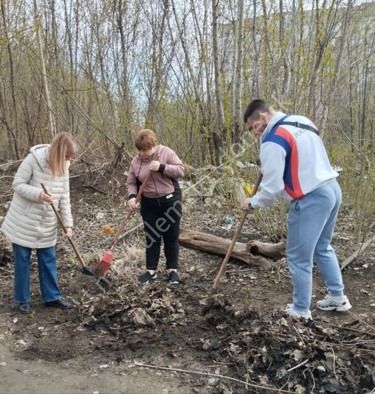 Общегородской субботник в Донецке! Общегородской субботник в Донецке!