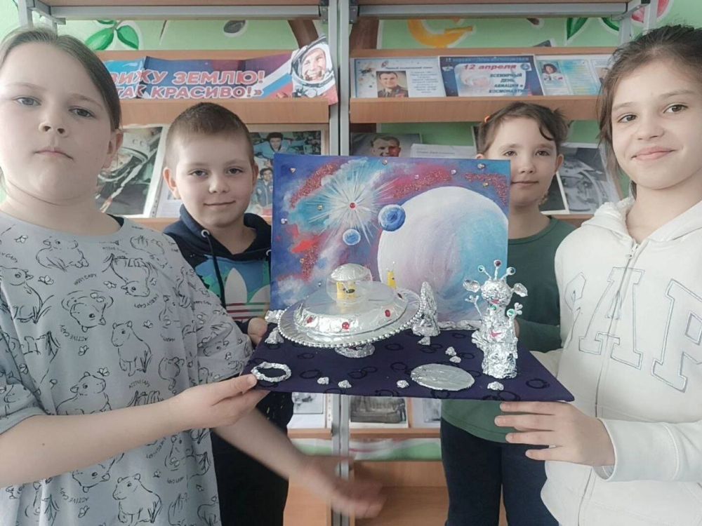 ГБОУ «Портовская школа Мангушского м.о.» провела мастер-класс по изготовлению поделки ко Дню Космонавтики «Веселый гуманоид» ГБОУ «Портовская школа Мангушского м.о.» провела мастер-класс по изготовлению поделки ко Дню Космонавтики «Веселый гуманоид»