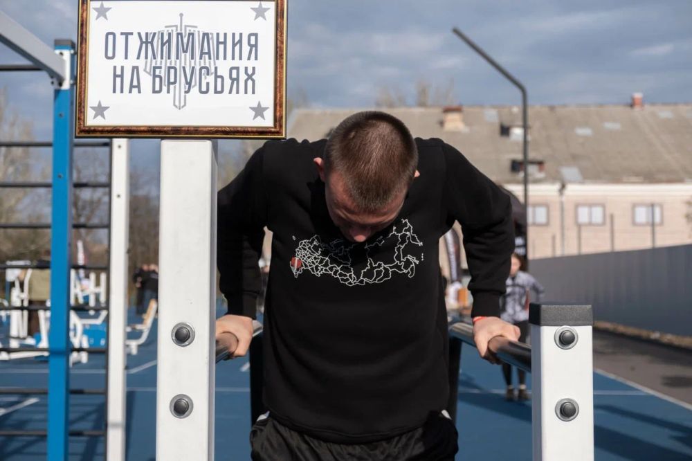 Теперь можно в космос: народные дружинники ДНР сдали спортивные нормативы космонавтов Теперь можно в космос: народные дружинники ДНР сдали спортивные нормативы космонавтов