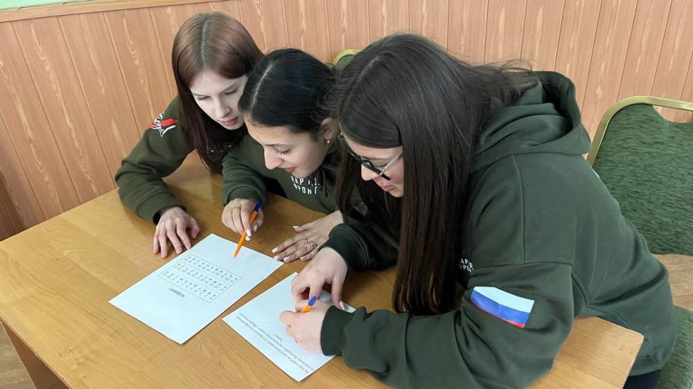 В рамках празднования Дня космонавтики активисты Народного фронта приняли участие в викторине, посвященной достижениям человечества в области космоса В рамках празднования Дня космонавтики активисты Народного фронта приняли участие в викторине, посвященной достижениям человечества в области космоса