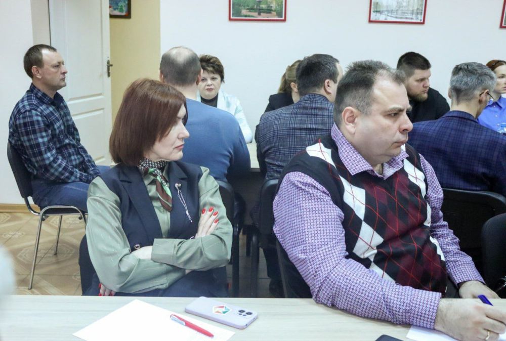 Член ОП РФ Владимир Рогов: Необходимо, чтобы воссоединенные субъекты скорей стали полноценной Россией Член ОП РФ Владимир Рогов: Необходимо, чтобы воссоединенные субъекты скорей стали полноценной Россией
