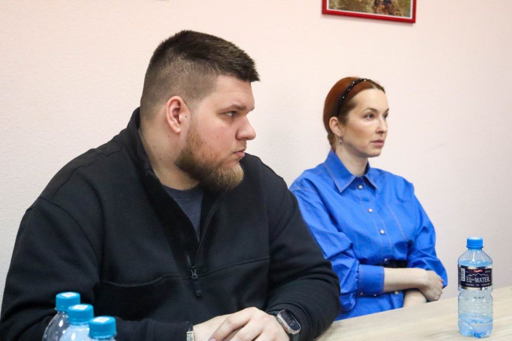 Член ОП РФ Владимир Рогов: Необходимо, чтобы воссоединенные субъекты скорей стали полноценной Россией Член ОП РФ Владимир Рогов: Необходимо, чтобы воссоединенные субъекты скорей стали полноценной Россией