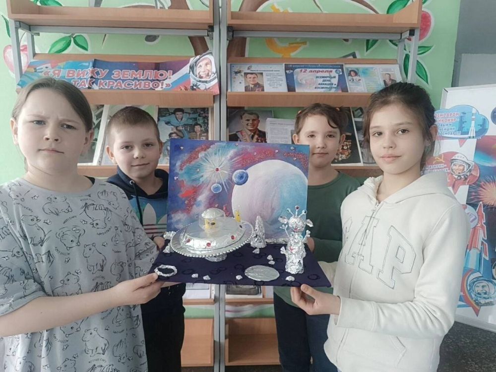 ГБОУ «Портовская школа Мангушского м.о.» провела мастер-класс по изготовлению поделки ко Дню Космонавтики «Веселый гуманоид» ГБОУ «Портовская школа Мангушского м.о.» провела мастер-класс по изготовлению поделки ко Дню Космонавтики «Веселый гуманоид»