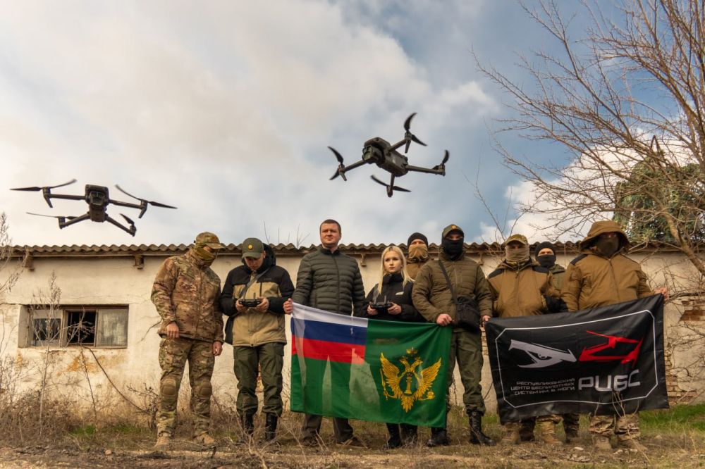 Инструкторы Центра провели учебные мероприятия по отдельным темам направления «эксплуатации и обслуживания беспилотных авиационных систем» и других с представителями ВПК «СПАРТА» им. Героя России В. Жога Донбасского... Инструкторы Центра провели учебные мероприятия по отдельным темам направления «эксплуатации и обслуживания беспилотных авиационных систем» и других с представителями ВПК «СПАРТА» им. Героя России В. Жога Донбасского...