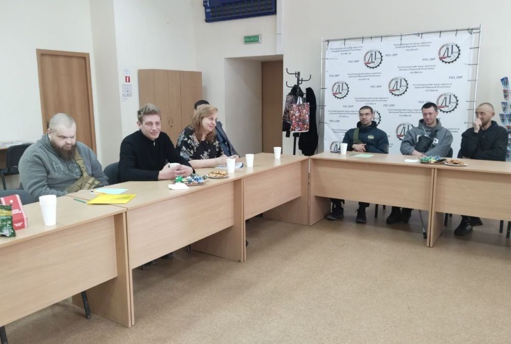 Клуб «Вектор СВОего развития» пригласил защитников на новое заседание Клуб «Вектор СВОего развития» пригласил защитников на новое заседание