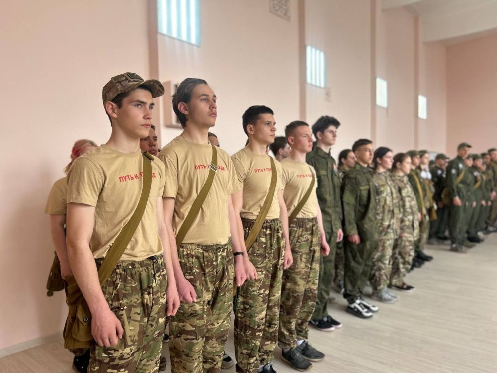 Дорогие друзья, земляки, родители и наши юные герои! Дорогие друзья, земляки, родители и наши юные герои!