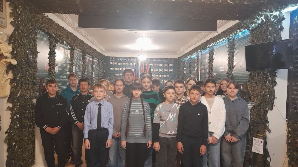 Николай Михайлов: В Старобешевском округе прошел час мужества «Герои СВО и их подвиги» Николай Михайлов: В Старобешевском округе прошел час мужества «Герои СВО и их подвиги»