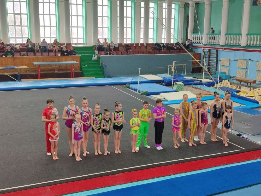 10-12 апреля в городе Донецке проходили Чемпионат и Первенство Донецкой Народной Республики по спортивной акробатике 10-12 апреля в городе Донецке проходили Чемпионат и Первенство Донецкой Народной Республики по спортивной акробатике