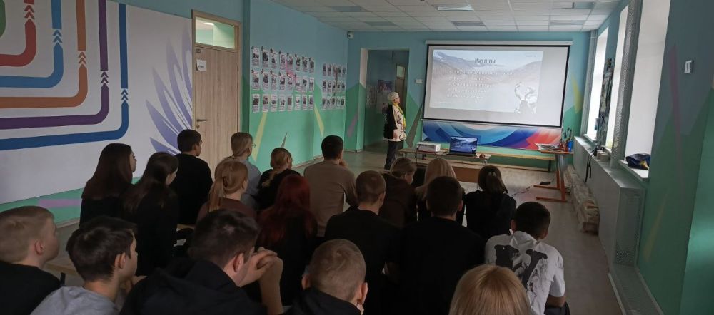 В рамках партийного проекта #ИсторическаяПамять в очередном интеллектуальном квизе «1418» свои знания по истории страны смогли проверить обучащиеся старших классов ГБОУ «Волновахская школа №2 Волновахского м.о» В рамках партийного проекта #ИсторическаяПамять в очередном интеллектуальном квизе «1418» свои знания по истории страны смогли проверить обучащиеся старших классов ГБОУ «Волновахская школа №2 Волновахского м.о»