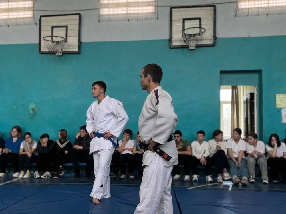 В селе Мелекино состоялся мастер-класс по дзюдо, организованный по проекту «Выбор Сильных» Всероссийской политической партии «Единая Россия» В селе Мелекино состоялся мастер-класс по дзюдо, организованный по проекту «Выбор Сильных» Всероссийской политической партии «Единая Россия»