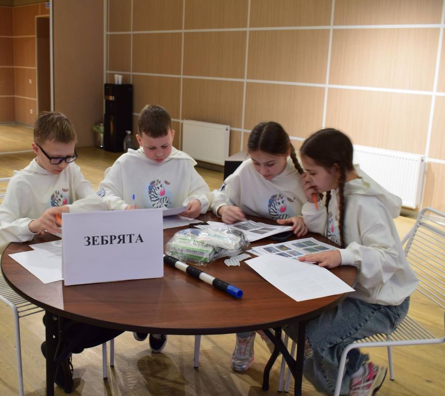Юные инспекторы дорожного движения продемонстрировали навыки безопасности на дорогах Юные инспекторы дорожного движения продемонстрировали навыки безопасности на дорогах