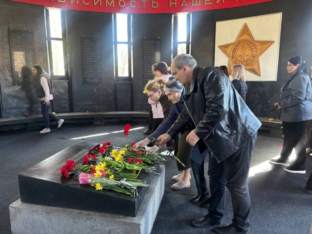 Борис Трима: В Мангушском округе дан старт патриотической акции «Автопоезд Победы» Борис Трима: В Мангушском округе дан старт патриотической акции «Автопоезд Победы»