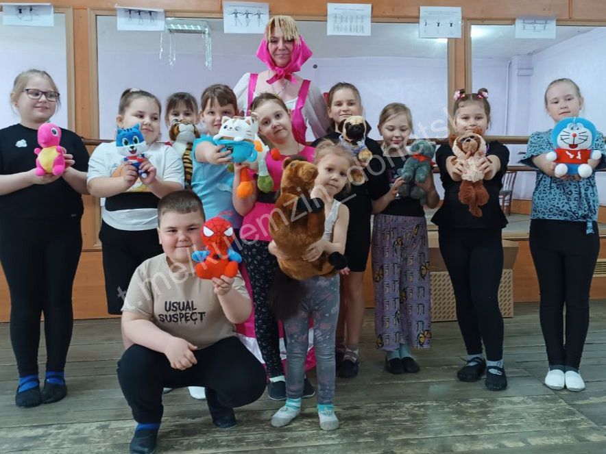15 апреля, в День экологических знаний, во Дворце культуры «Смолянка» состоялась познавательная викторина «Экологическая тропинка» 15 апреля, в День экологических знаний, во Дворце культуры «Смолянка» состоялась познавательная викторина «Экологическая тропинка»