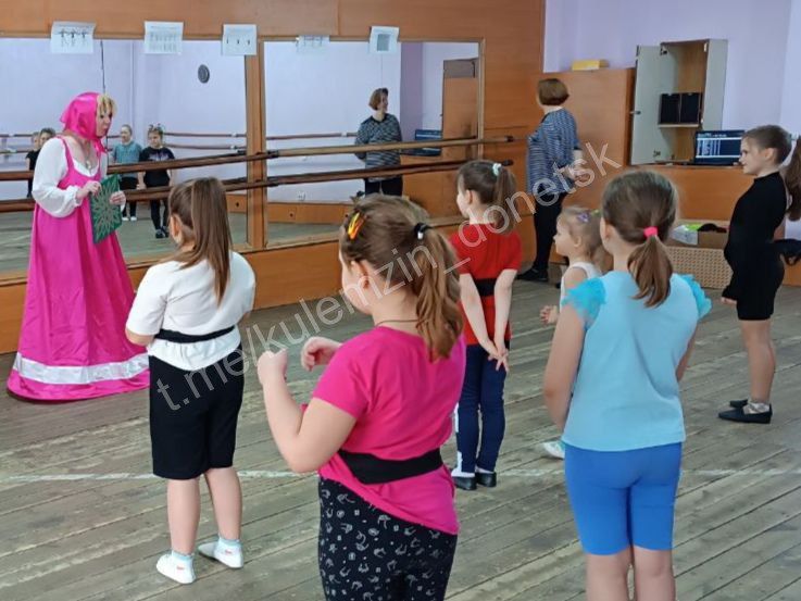 15 апреля, в День экологических знаний, во Дворце культуры «Смолянка» состоялась познавательная викторина «Экологическая тропинка» 15 апреля, в День экологических знаний, во Дворце культуры «Смолянка» состоялась познавательная викторина «Экологическая тропинка»