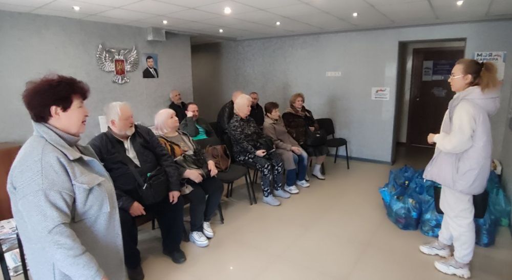 В городе Торезе прошло расширенное заседание президиума «Совета Ветеранов Войны и Труда» города Тореза, посвященное подготовке к празднованию 80-летия Победы Советского народа в годы Великой Отечественной войны В городе Торезе прошло расширенное заседание президиума «Совета Ветеранов Войны и Труда» города Тореза, посвященное подготовке к празднованию 80-летия Победы Советского народа в годы Великой Отечественной войны