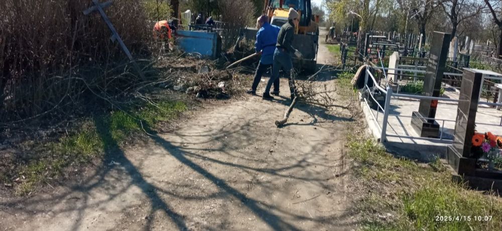Борис Трима: В Мангушском муниципальном округе МБУ «Службой благоустройства ВЕКТОР» продолжаются работы по благоустройству населенных пунктов: Борис Трима: В Мангушском муниципальном округе МБУ «Службой благоустройства ВЕКТОР» продолжаются работы по благоустройству населенных пунктов: