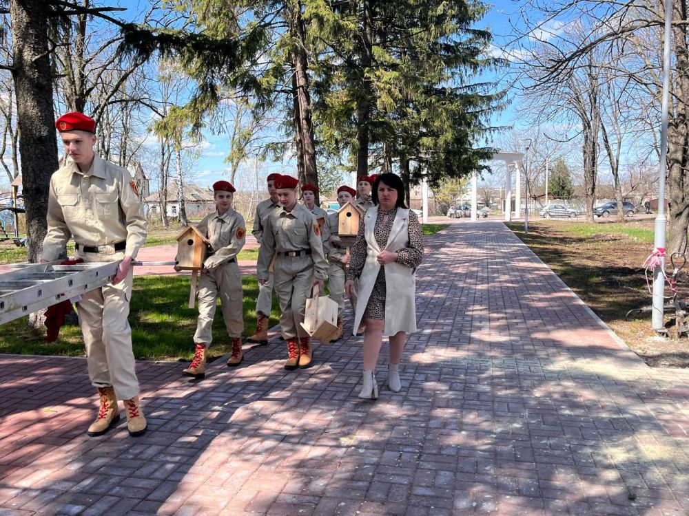В Волновахском муниципальном округе прошла акция «Сад памяти» В Волновахском муниципальном округе прошла акция «Сад памяти»