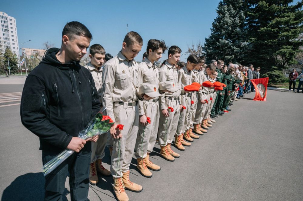 Олег Моргун: С площади Ленинского Комсомола сегодня отправился автопоезд Победы Олег Моргун: С площади Ленинского Комсомола сегодня отправился автопоезд Победы