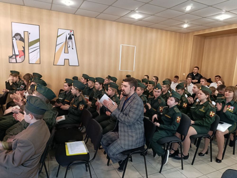 В Ждановке прошло соревнование «РУБЕЖ: САУР-МОГИЛА» В Ждановке прошло соревнование «РУБЕЖ: САУР-МОГИЛА»