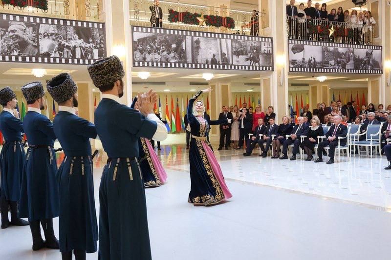 Александр Волошин: #Работа_в_СФ. Сегодня на пленарном заседании Совета Федерации впервые состоялся новый формат для палаты регионов - Дни культуры субъекта Федерации Александр Волошин: #Работа_в_СФ. Сегодня на пленарном заседании Совета Федерации впервые состоялся новый формат для палаты регионов - Дни культуры субъекта Федерации
