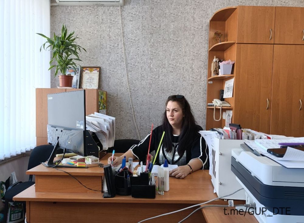 ОТДЕЛ ОХРАНЫ ТРУДА И ПРОМЫШЛЕННОЙ БЕЗОПАСНОСТИ ФИЛИАЛА «ГОРЛОВКАТЕПЛОСЕТЬ»: ОХРАНЯЮТ ТРУД И СОХРАНЯЮТ ЖИЗНИ РАБОТНИКОВ ОТДЕЛ ОХРАНЫ ТРУДА И ПРОМЫШЛЕННОЙ БЕЗОПАСНОСТИ ФИЛИАЛА «ГОРЛОВКАТЕПЛОСЕТЬ»: ОХРАНЯЮТ ТРУД И СОХРАНЯЮТ ЖИЗНИ РАБОТНИКОВ