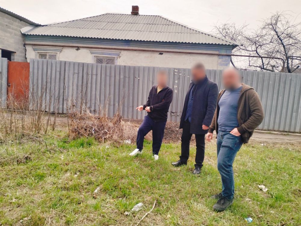 Полицейские задержали наркосбытчиков в Мариуполе Полицейские задержали наркосбытчиков в Мариуполе