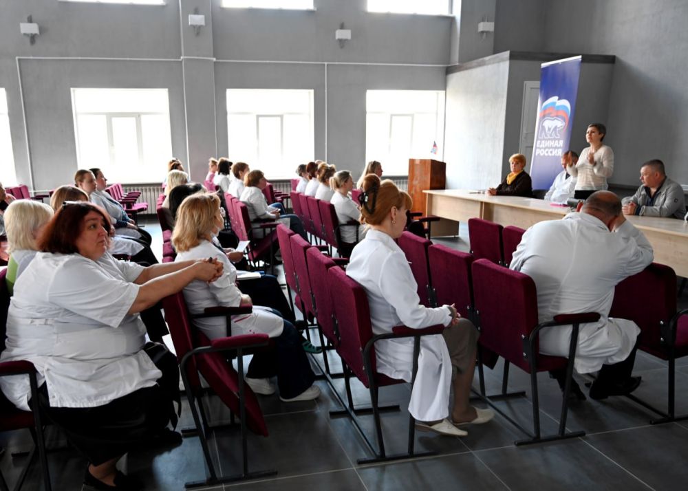 Иван Адамец: Руководство Управы Куйбышевского внутригородского района и депутат Донецкого городского совета Герман Полунин совместно с представителем государственного фонда поддержки участников СВО «Защитники Отечества»... Иван Адамец: Руководство Управы Куйбышевского внутригородского района и депутат Донецкого городского совета Герман Полунин совместно с представителем государственного фонда поддержки участников СВО «Защитники Отечества»...