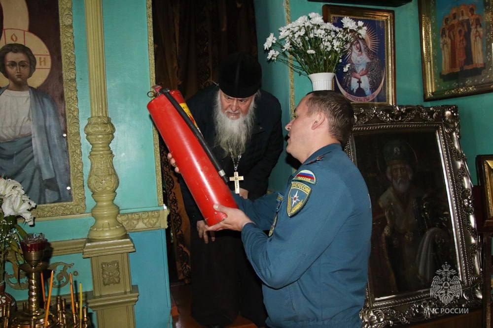 Светлый праздник без огненных бед Светлый праздник без огненных бед