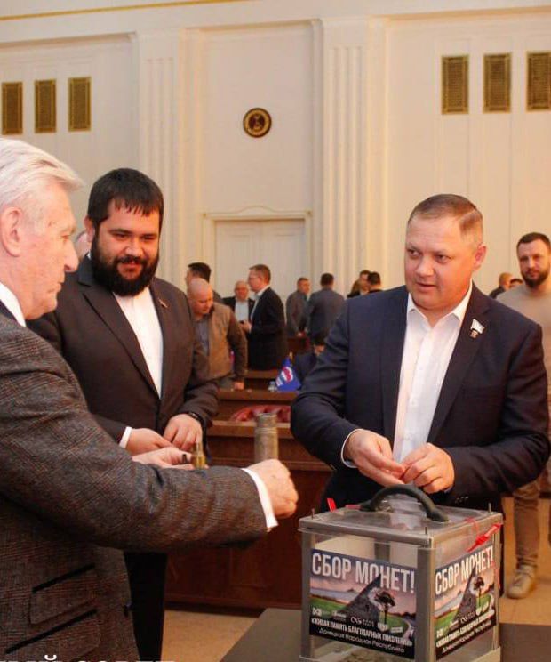 Память, отлитая в бронзе: от Донбасса до Поклонной горы Память, отлитая в бронзе: от Донбасса до Поклонной горы