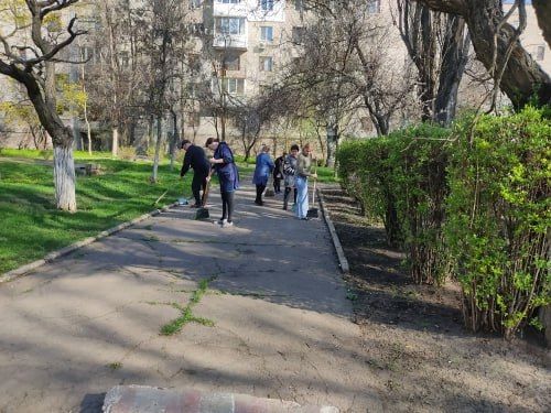 Юрий Будрин: Сегодня, 17 апреля 2025 года, в рамках проекта «Городская среда», реализуемого Всероссийской политической партией Единая Россия сотрудники "Школа искусств № 7 г. Донецка", ГБОУ "Школа № 78 г. о. Донецк" и ГКДОУ... Юрий Будрин: Сегодня, 17 апреля 2025 года, в рамках проекта «Городская среда», реализуемого Всероссийской политической партией Единая Россия сотрудники "Школа искусств № 7 г. Донецка", ГБОУ "Школа № 78 г. о. Донецк" и ГКДОУ...