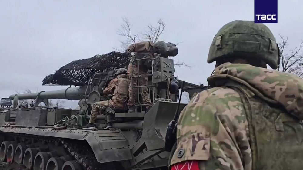 Боевая работа расчёта 203-мм самоходной пушки 2С7М «Малка» группировки войск «Центр» на Покровском (Красноармейском) направлении Боевая работа расчёта 203-мм самоходной пушки 2С7М «Малка» группировки войск «Центр» на Покровском (Красноармейском) направлении