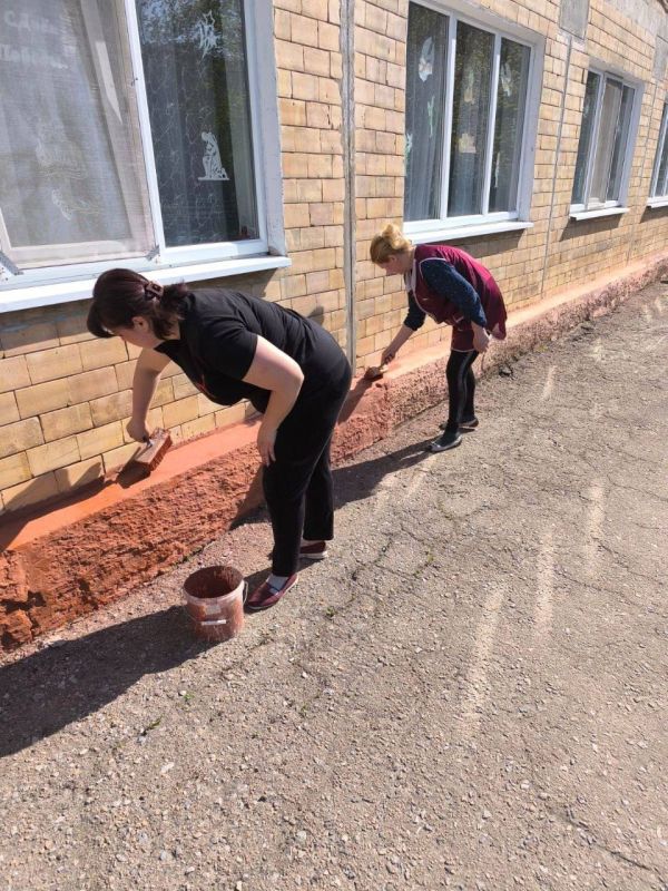 В Чистый четверг, в рамках проекта «Городская среда» Всероссийской политической партии «Единая Россия» в Пролетарском районе прошла акция "Чистый четверг" В Чистый четверг, в рамках проекта «Городская среда» Всероссийской политической партии «Единая Россия» в Пролетарском районе прошла акция "Чистый четверг"