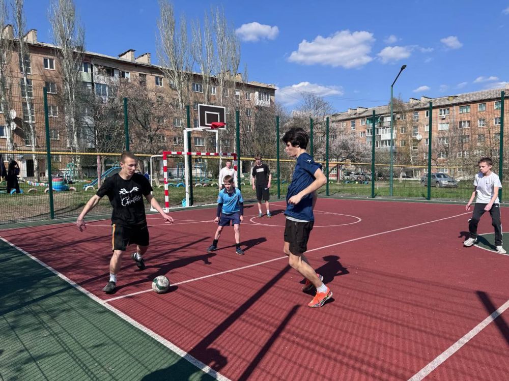 В Кировском состоялись соревнования по мини-футболу В Кировском состоялись соревнования по мини-футболу
