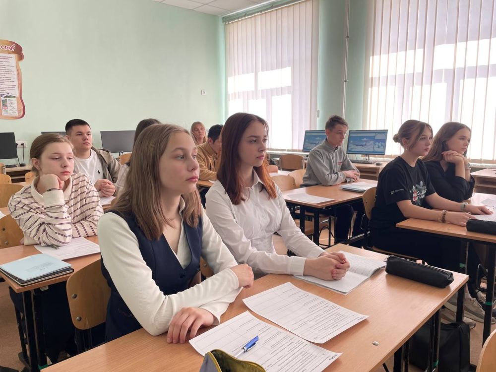 Общаться с уважаемыми людьми — это круто! Общаться с уважаемыми людьми — это круто!