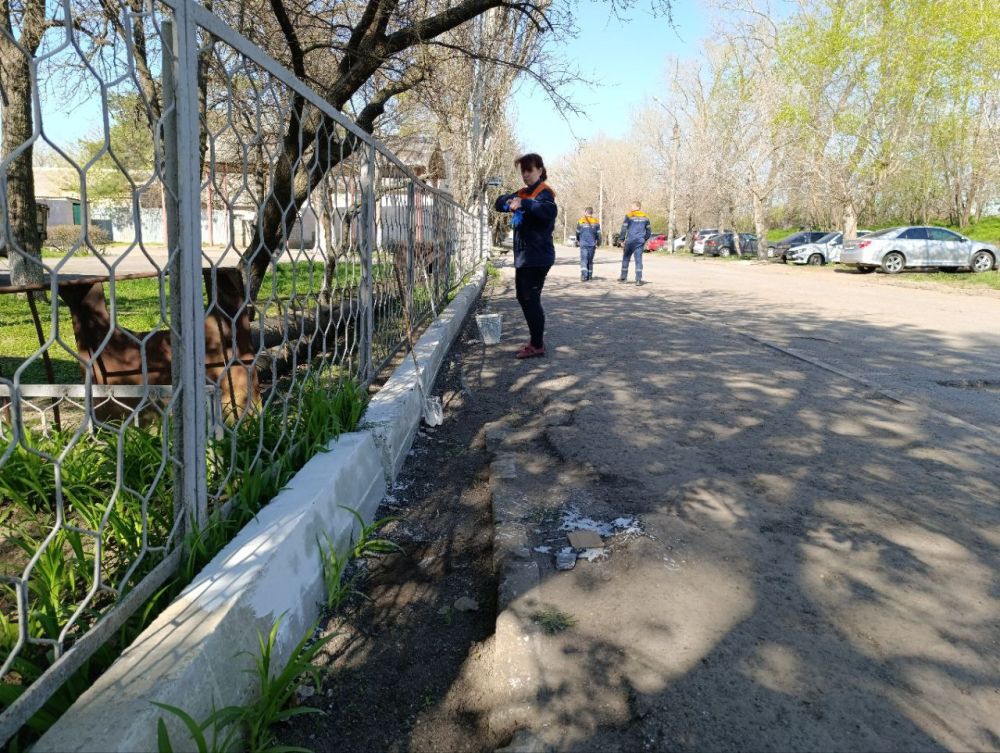 В Амвросиевском округе продолжается благоустройство и наведение санитарного порядка В Амвросиевском округе продолжается благоустройство и наведение санитарного порядка