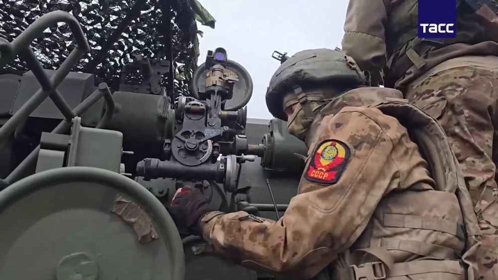 Боевая работа расчёта 203-мм самоходной пушки 2С7М «Малка» группировки войск «Центр» на Покровском (Красноармейском) направлении Боевая работа расчёта 203-мм самоходной пушки 2С7М «Малка» группировки войск «Центр» на Покровском (Красноармейском) направлении