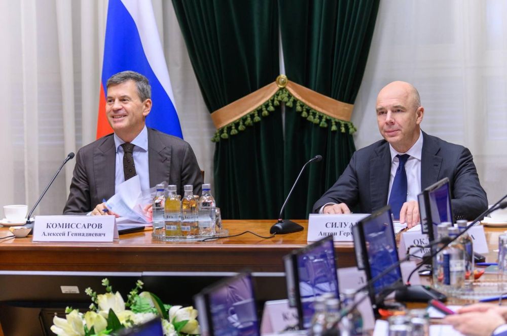 На Общественном совете при Минфине России подвели итоги 2024 года и обсудили планы на текущий год На Общественном совете при Минфине России подвели итоги 2024 года и обсудили планы на текущий год