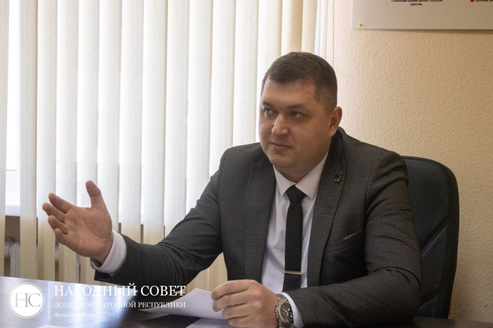 Депутаты работают над экологическим законодательством Депутаты работают над экологическим законодательством