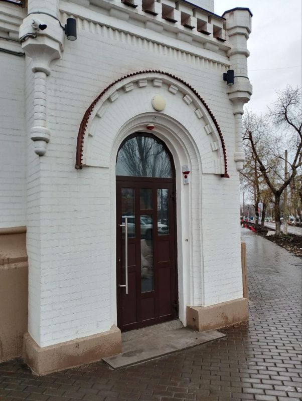 Восстановлена водонапорная башня на улице Энгельса в г. Мариуполе Восстановлена водонапорная башня на улице Энгельса в г. Мариуполе