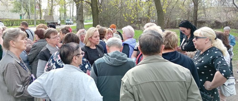 Наталья Бегуненко: В Петровском районе города Донецка продолжаются сходы с жителями Наталья Бегуненко: В Петровском районе города Донецка продолжаются сходы с жителями