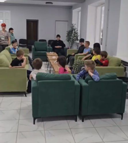 В Горловку прибыл гуманитарный груз для детей и беженцев В Горловку прибыл гуманитарный груз для детей и беженцев