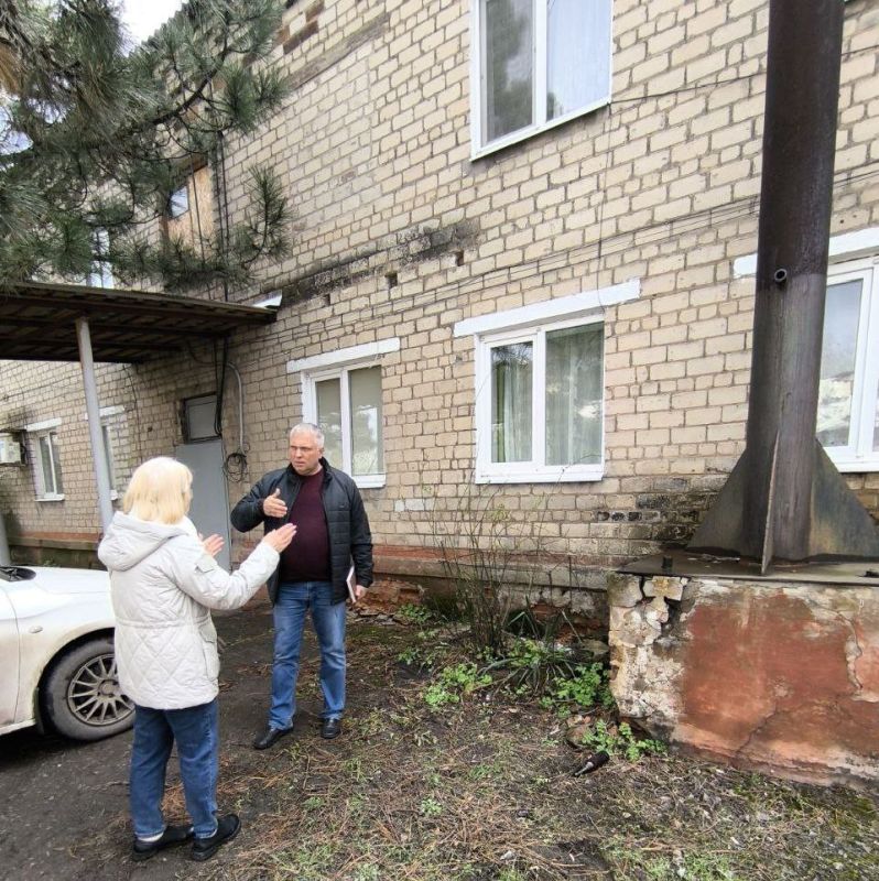 Наталья Бегуненко: В рамках проекта «УПРАВДОМ» партии «Единая Россия» организован комиссионный выезд в составе сотрудников Управы Петровского внутригородского района Администрации городского округа Донецк и представителей... Наталья Бегуненко: В рамках проекта «УПРАВДОМ» партии «Единая Россия» организован комиссионный выезд в составе сотрудников Управы Петровского внутригородского района Администрации городского округа Донецк и представителей...