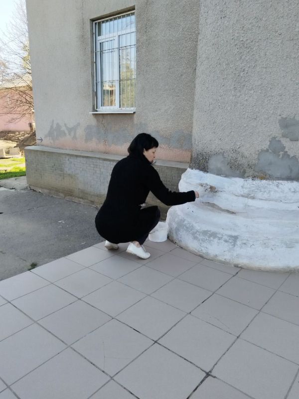 18 апреля сотрудники МБУ «МИРОНОВСКИЙ ПОСЕЛКОВЫЙ ДК» приняли участие в поселковом субботнике 18 апреля сотрудники МБУ «МИРОНОВСКИЙ ПОСЕЛКОВЫЙ ДК» приняли участие в поселковом субботнике