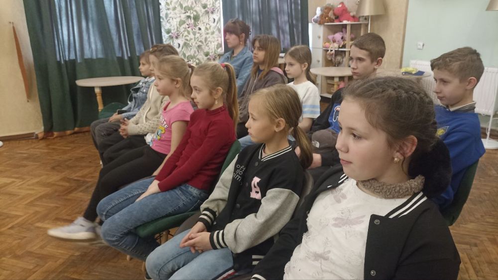 Тематическую беседу в МБУК "Златоустовский ЦНТ" посвятили победе Александра Невского Тематическую беседу в МБУК "Златоустовский ЦНТ" посвятили победе Александра Невского