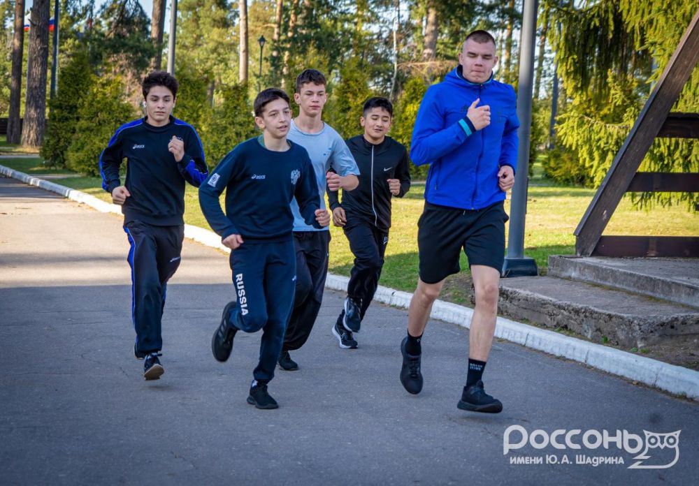 12 спортсменов по вольной борьбе из Енакиево прибыли в Ленобласть для участия в соревнованиях 12 спортсменов по вольной борьбе из Енакиево прибыли в Ленобласть для участия в соревнованиях