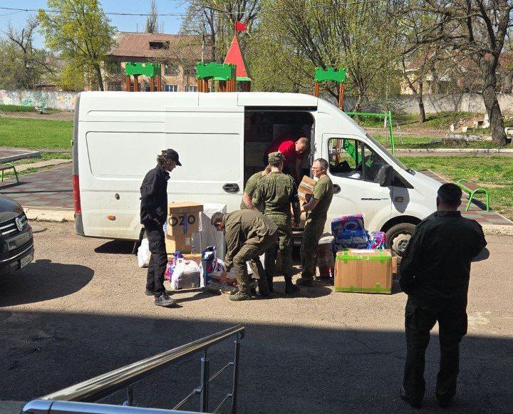 В Горловку прибыл гуманитарный груз для детей и беженцев В Горловку прибыл гуманитарный груз для детей и беженцев