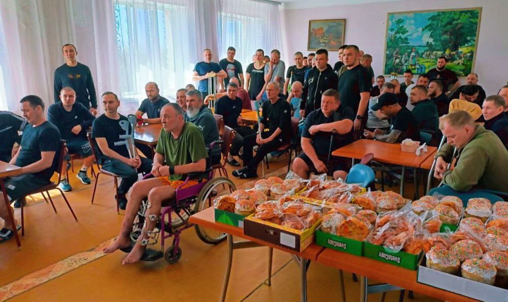 Наталья Бегуненко: Руководитель Управы Петровского внутригородского района Администрации городского округа Донецк Наталья Ивановна Бегуненко посетила «Республиканский реабилитационный центр», поздравила военнослужащих с... Наталья Бегуненко: Руководитель Управы Петровского внутригородского района Администрации городского округа Донецк Наталья Ивановна Бегуненко посетила «Республиканский реабилитационный центр», поздравила военнослужащих с...