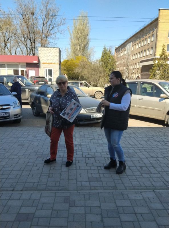 В Червоногвардейском районе прошла раздача газет В Червоногвардейском районе прошла раздача газет