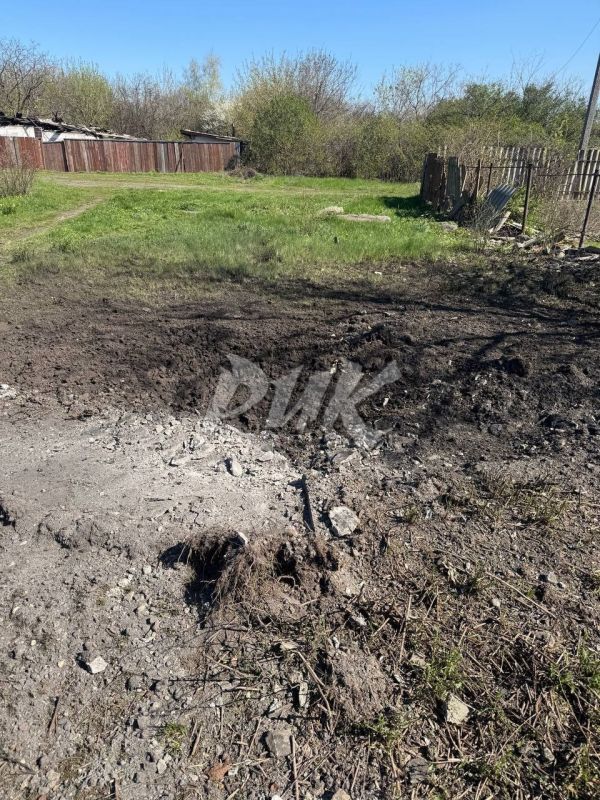 Иван Приходько: Последствия обстрела поселка Мичурина (Никитовский район Горловки) со стороны украинских террористов 17.04.2025 г Иван Приходько: Последствия обстрела поселка Мичурина (Никитовский район Горловки) со стороны украинских террористов 17.04.2025 г